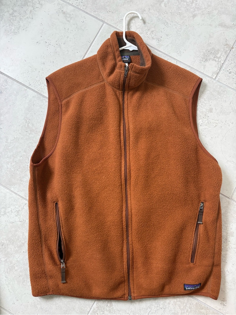 Patagonia Men's Rust Orange Full-Zip Fleece Vest